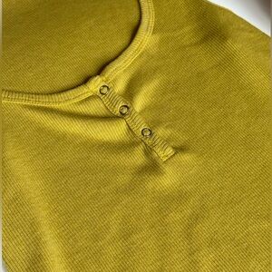 T.La Anthropologie Ribbed Henley Tank in Mustard Yellow Sz Medium